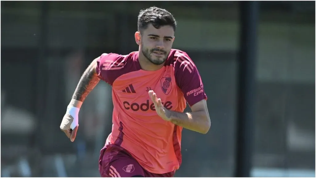 Santiago Simón puede irse de River.