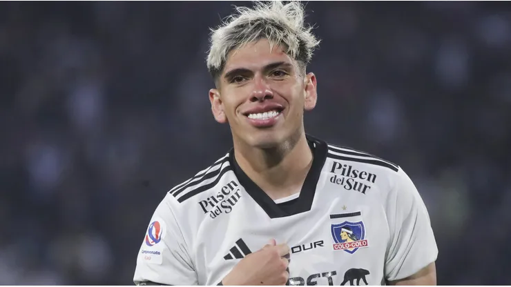 La primera foto de Carlos Palacios con la camiseta de Boca