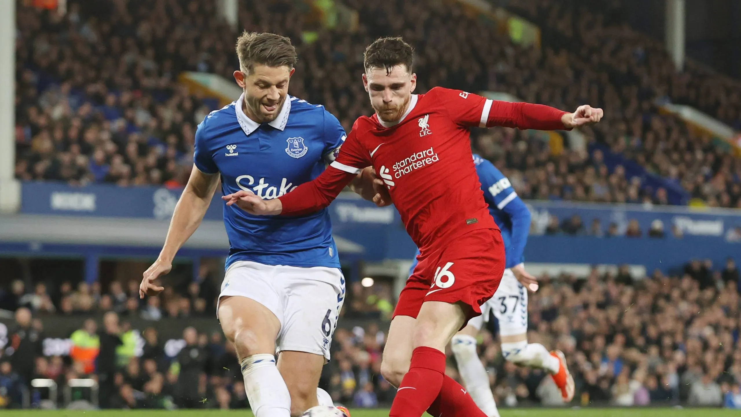 Everton vs. Liverpool fue aplazado a una nueva fecha aún no confirmada. IMAGO