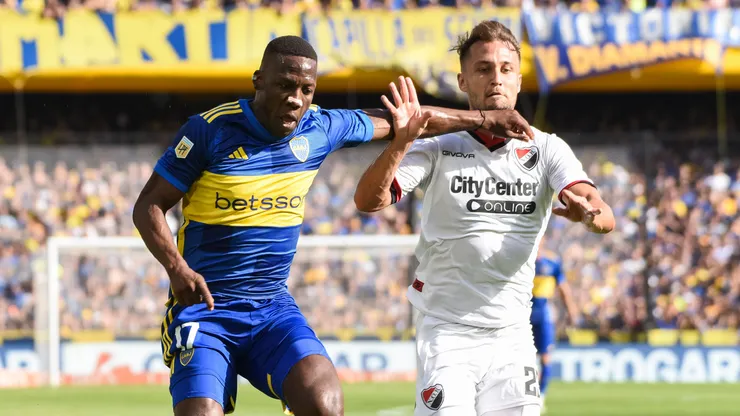 Luis Advíncula y Ángelo Martino en el enfrentamiento entre Boca y Newell's en la Copa de la Liga 2023.