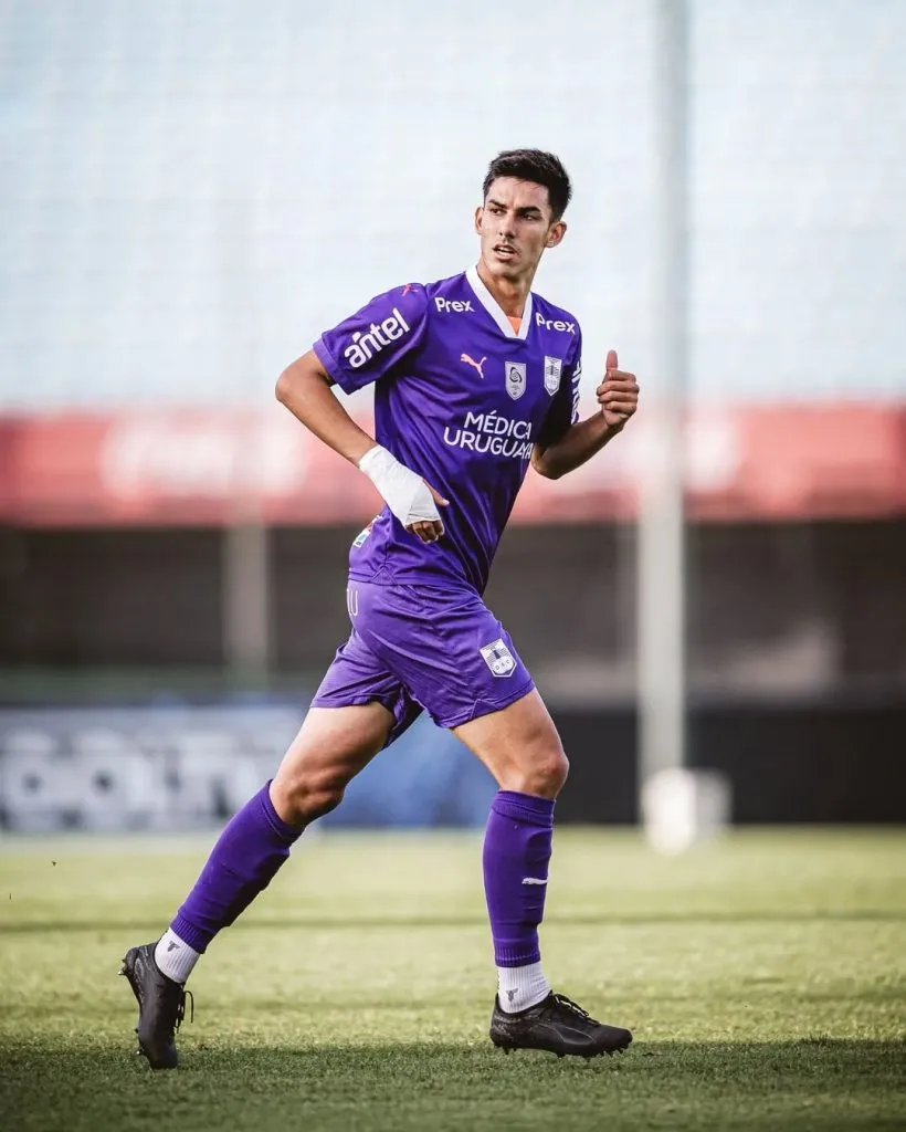 Renzo Giampaoli, en Defensor Sporting de Uruguay. (Foto: Instagram @renzogiampaoli_)