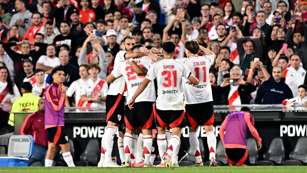 River goleó a Central y entró a la próxima Copa Libertadores.