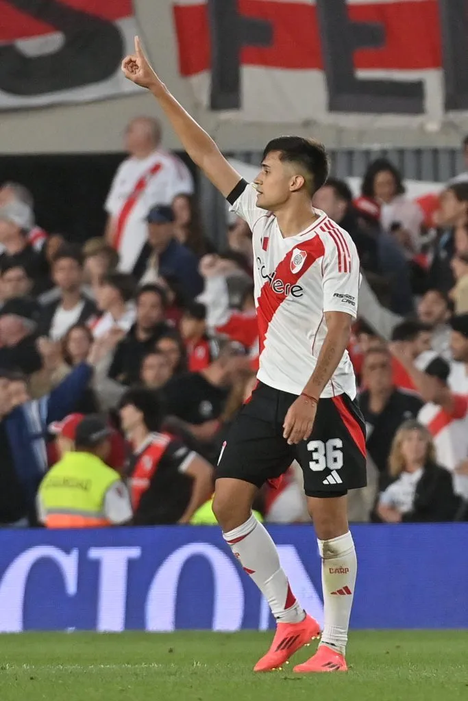 Pablo Solari grita el primero ante Central. (Foto: Prensa River).
