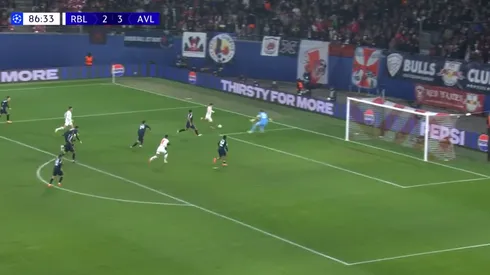 La gran tapada de Dibu Martínez.