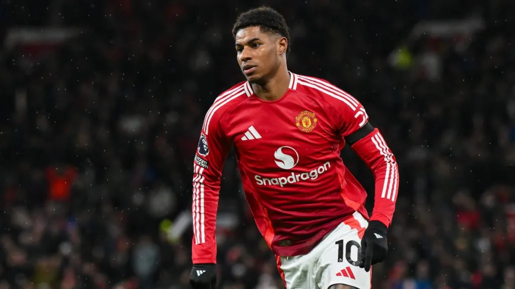 Marcus Rashford estaría con un pie afuera del Manchester United (IMAGO / News Images).