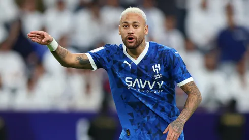 Neymar, vistiendo la camiseta de Al Hilal de Arabia Saudita.