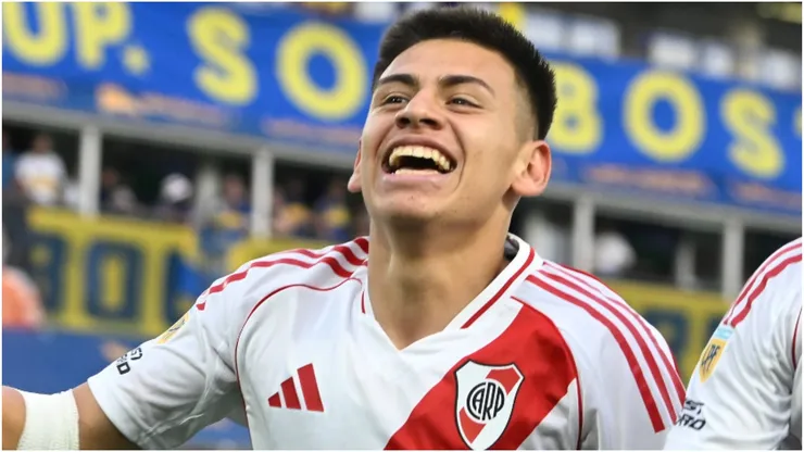 Claudio Echeverri, con las horas contadas en River.