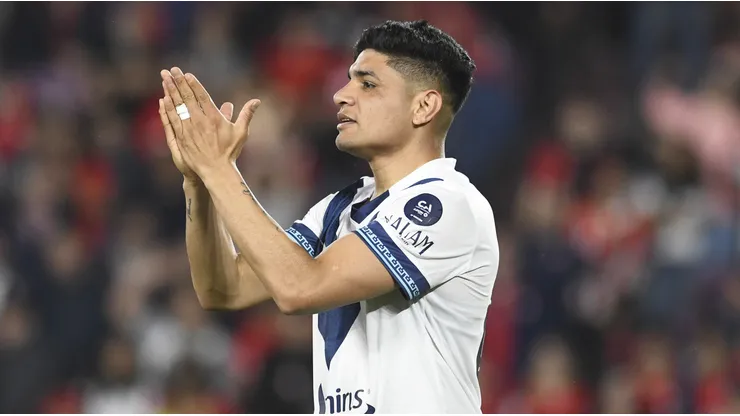 Claudio Aquino se aleja de Vélez: oferta de renovación rechazada y malestar del jugador