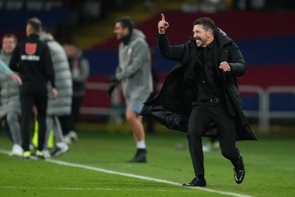Festeja Simeone: Atlético de Madrid cerró el año como líder de La Liga.