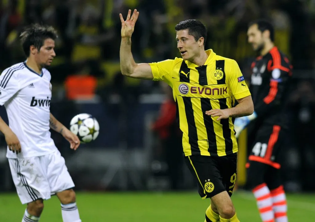 Lewandowski jugó dos temporadas más en el Dortmund tras el fallido traspaso al United. IMAGO