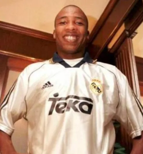 Congo fue fichado por Real Madrid, aunque nunca jugó un partido oficial en el Merengue.
