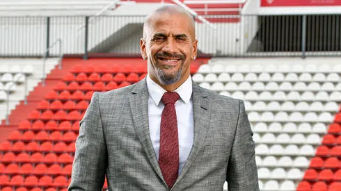 Verón va por más: Estudiantes negocia con Lucas Alario