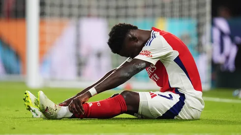Bukayo Saka se lesionó, tuvo que operarse y será baja por dos meses