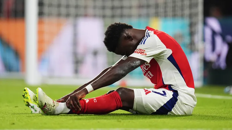 Bukayo Saka se lesionó, tuvo que operarse y será baja por dos meses