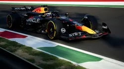 Max Verstappen a bordo de su Red Bull.