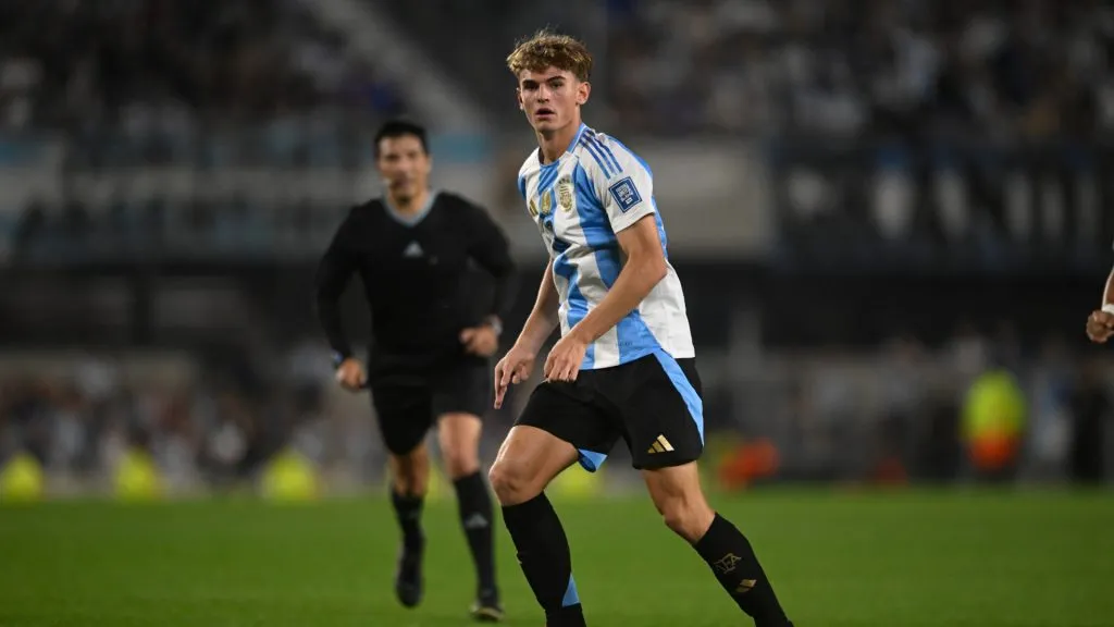 Nico Paz, con la Selección Argentina (IMAGO / Sebastian Frej).