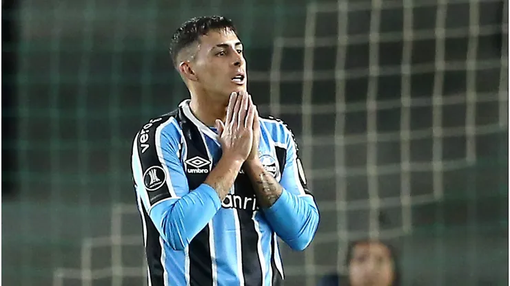 El complicado momento que atraviesa Cristian Pavón en Gremio