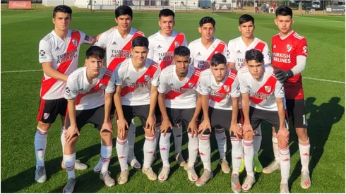 Agustín Wierna junto a sus compañeros