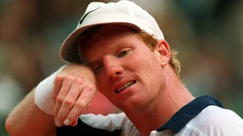 Jim Courier se retiró con 29 años de edad.