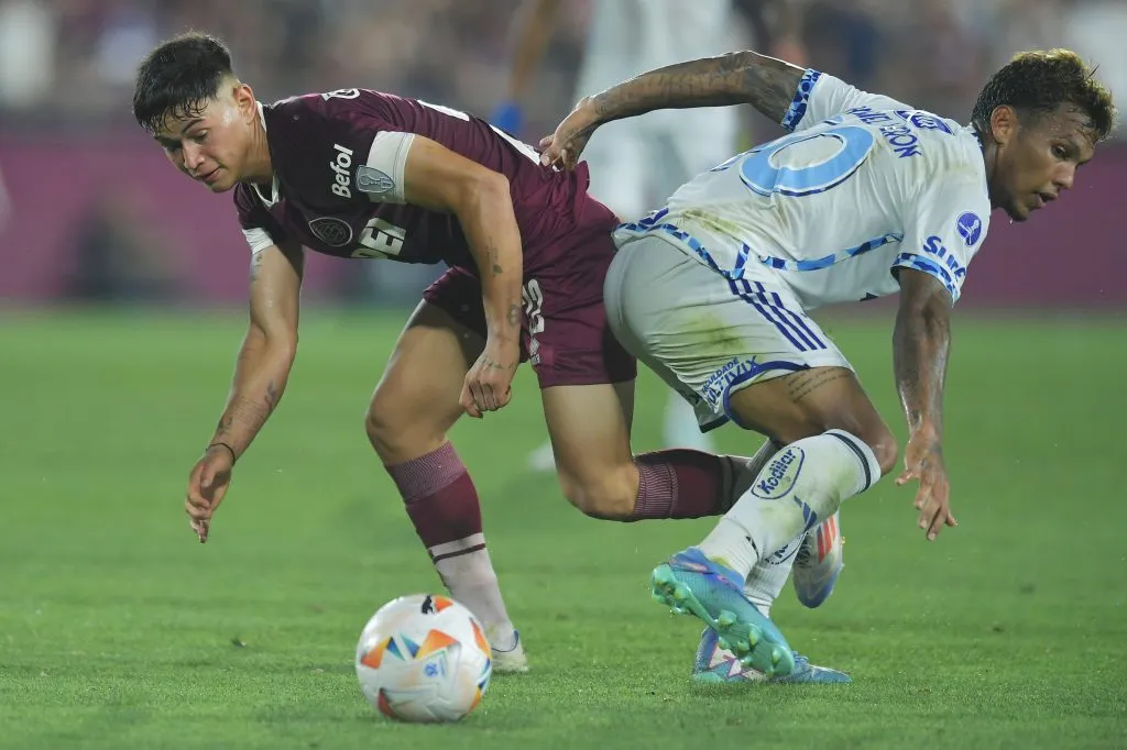 Julio Soler dejará Lanús para jugar en la Premier League.