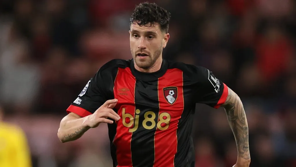 Marcos Senesi, defensor del Bournemouth (Michael Steele/Getty Images).