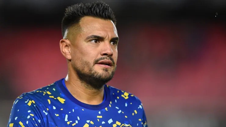 Chiquito Romero, con un pie y medio afuera de Boca.