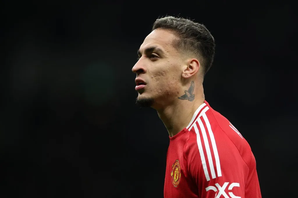 Antony busca destino para relanzar su carrera.