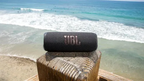 Parlantes JBL, análisis: durabilidad, sonido y calidad para entrenar a ritmo