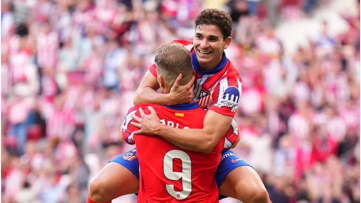Atlético de Madrid negocia por un delantero que pueda competir con Julián Álvarez y Sørloth