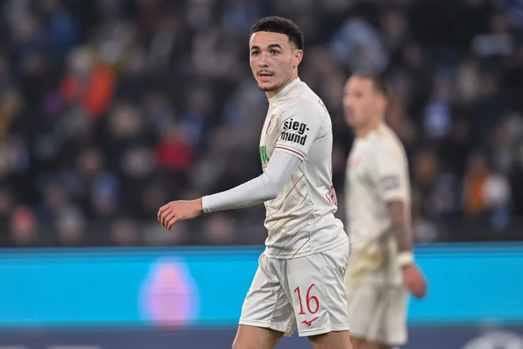 Rubén Vargas ya arribó a Sevilla desde Alemania.