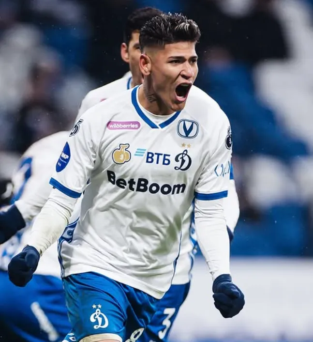 jorge Carrascal en Dínamo Moscú. (Foto: @carrascall).