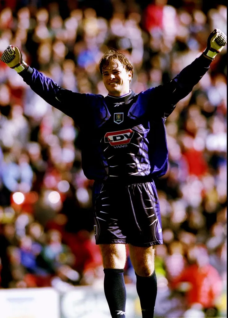 Mark Bosnich defendió el arco de Aston Villa entre 1992 y 1999. (Foto: Getty).