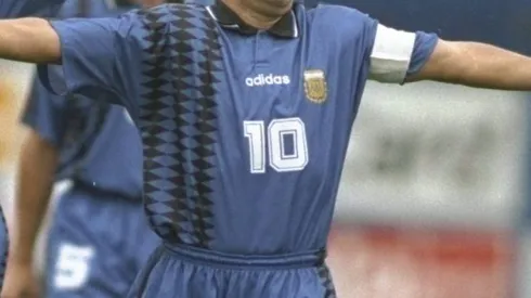 En Amazon se pueden comprar camisetas retro de la Selección Argentina.