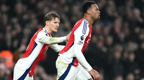 Arsenal busca un triunfo que lo acerque a Liverpool.