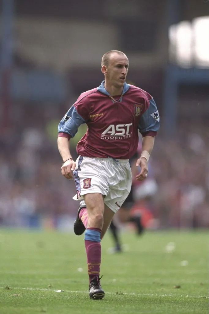 Curcic en 1996 con la camiseta de Aston Villa. (Foto: Getty).
