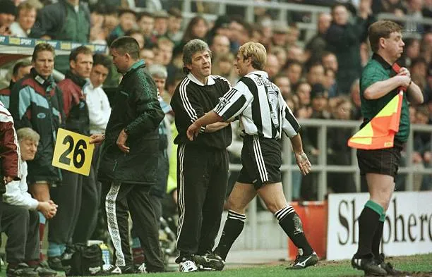 El Newcastle de Kevin Keegan terminó perdiendo la Premier League y la chance de fichar a Zidane.