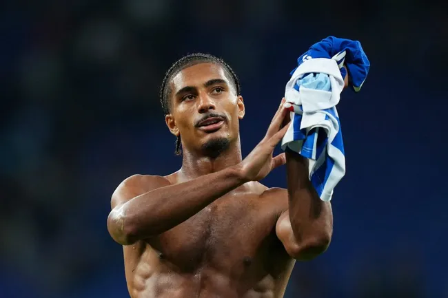 Loic Badé es el objetivo de Aston Villa.