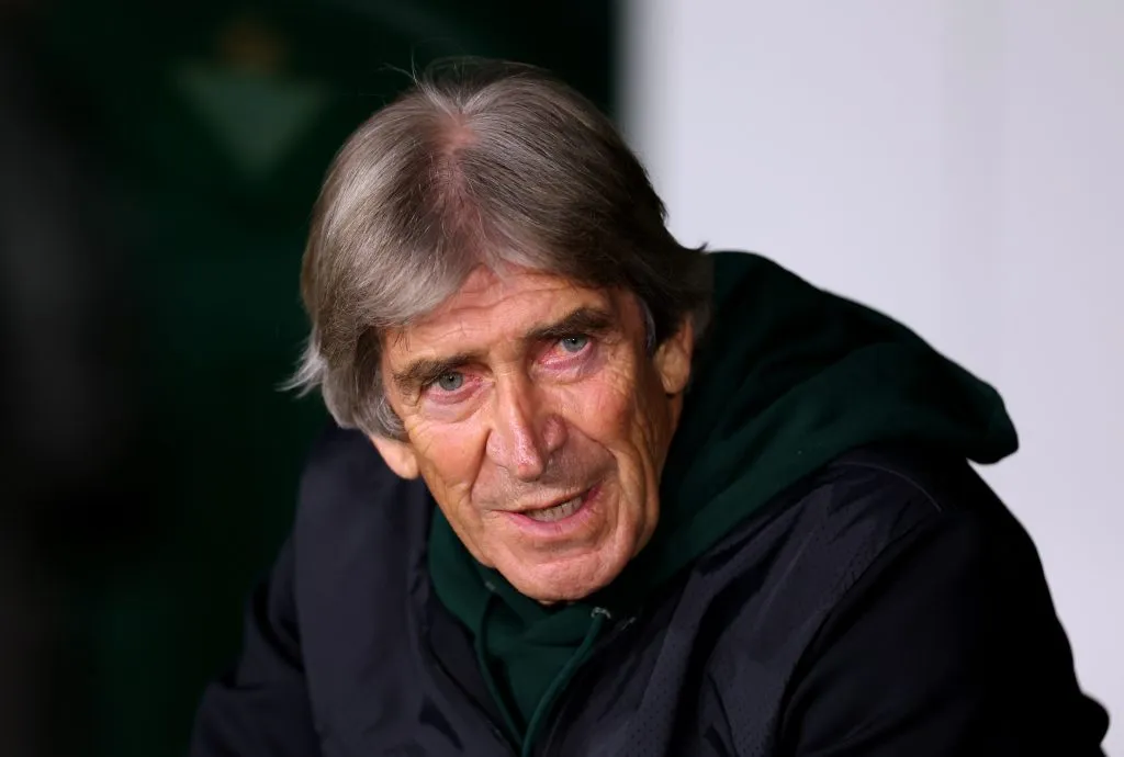 Manuel Pellegrini tiene contrato con Betis hasta 2026.