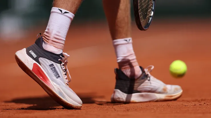 Las mejores zapatillas para jugar al tenis se pueden comprar en Amazon.