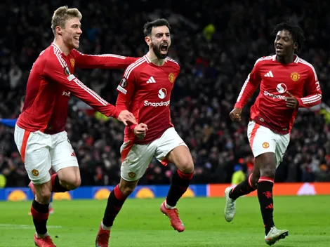 Lisandro Martínez asistió para el gol agónico de Bruno Fernandes en la victoria del Manchester United vs. Rangers