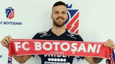 Matricardi, de jugar con Riquelme a triunfar en Rumania: "Acá no preguntan por Messi"