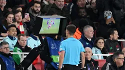 Adiós al VAR: una liga de Europa votó por sacar la tecnología del fútbol