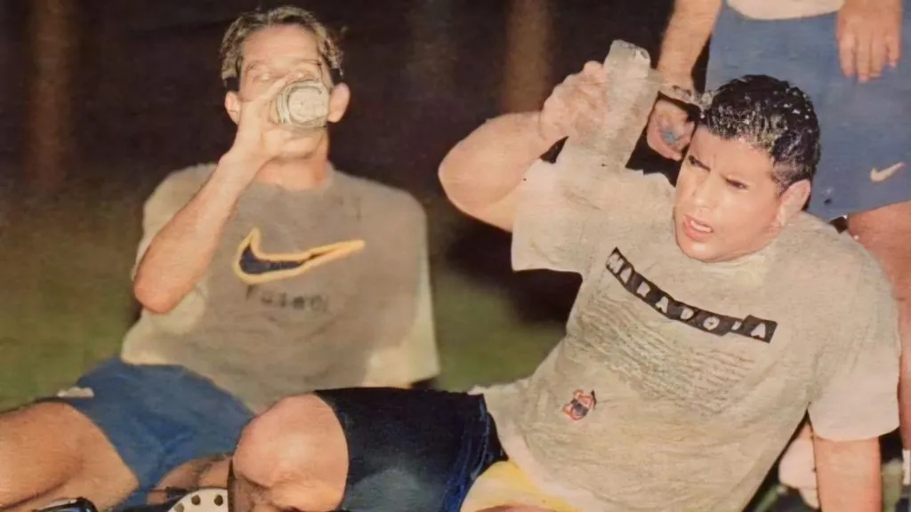 Emiliano Rey, junto a Diego Maradona en ese entrenamiento (Gentileza Emiliano Rey).