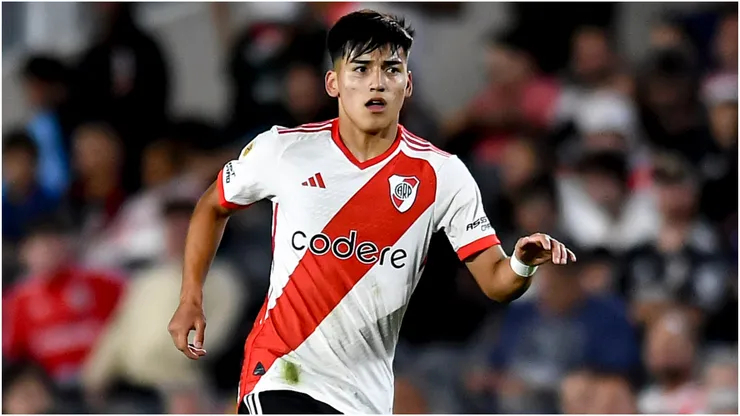 Ian Subiabre con la camiseta de River.