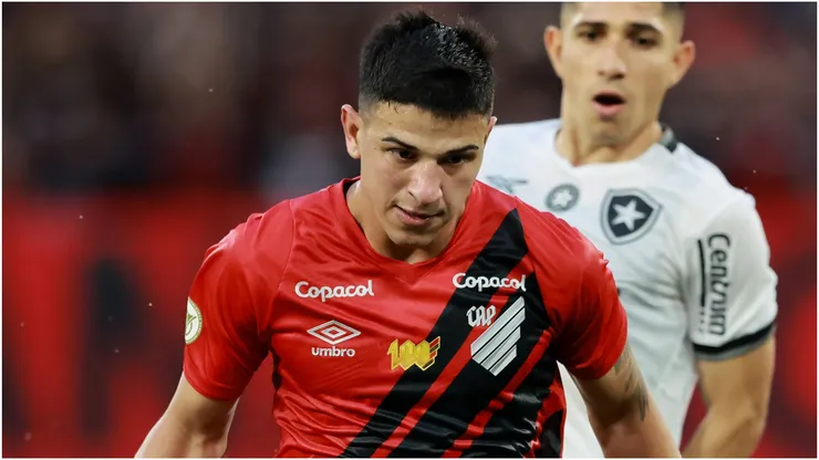 Lucas Esquivel en Athletico Paranaense.