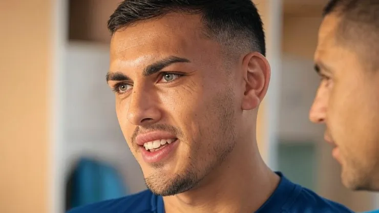 Leandro Paredes habló con Riquelme.