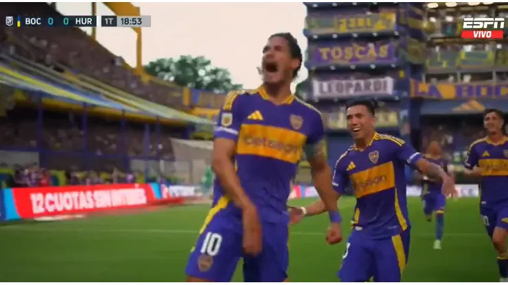 El festejo de Edinson Cavani.