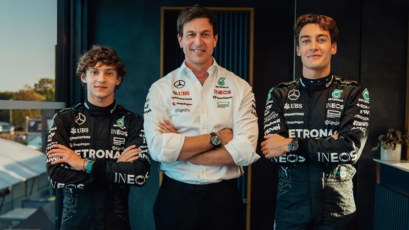 Antonelli y Russell, los pilotos de Mercedes para el 2025.