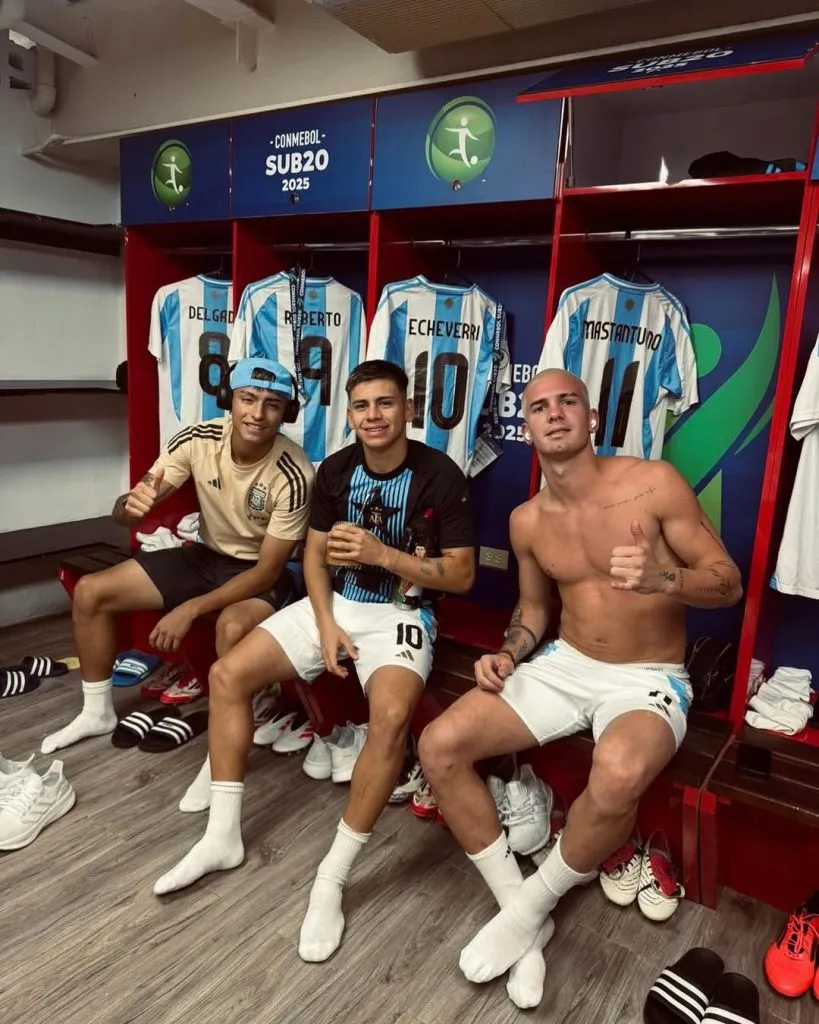 Mastantuono, Ruberto y Echeverri tras el triunfo de Argentina ante Chile en el Sudamericano Sub 20.