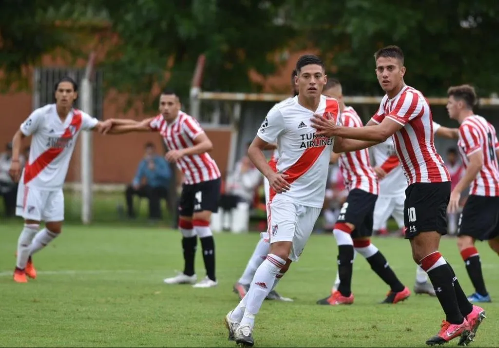 Tomás Castro Ponce en la Reserva de River. (Foto: Getty).